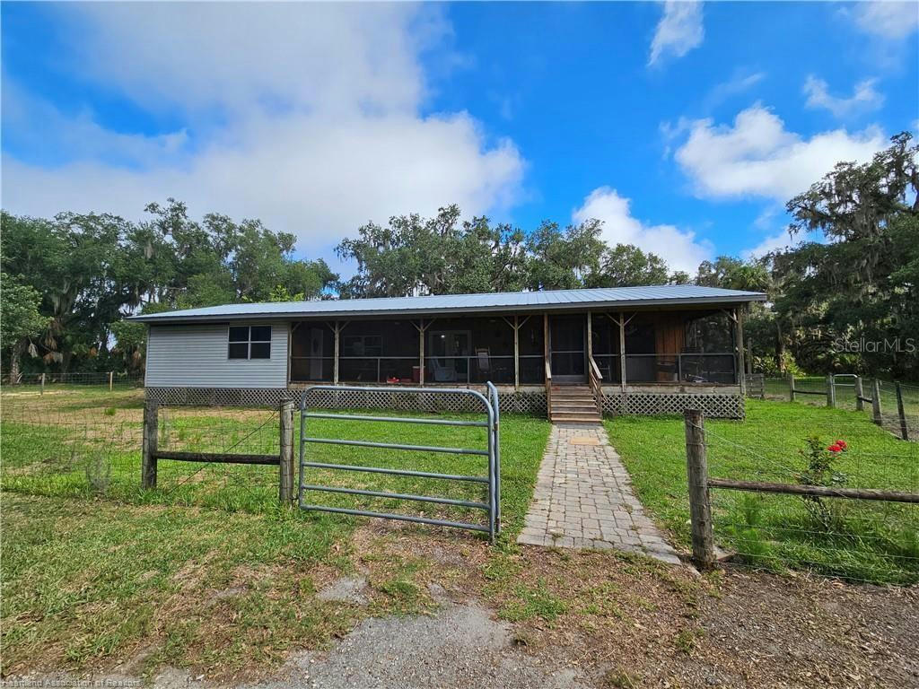 275 DOE RUN, LORIDA, FL 33857, photo 1 of 13