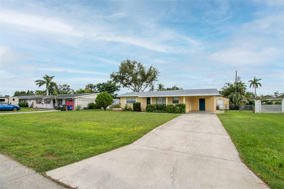 1442 BYRON RD, FORT MYERS, FL 33919, photo 1 of 17