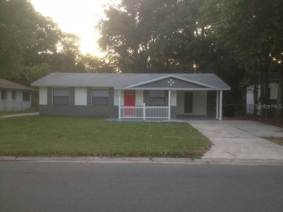 808 SE 18TH TER, GAINESVILLE, FL 32641, photo 1 of 29
