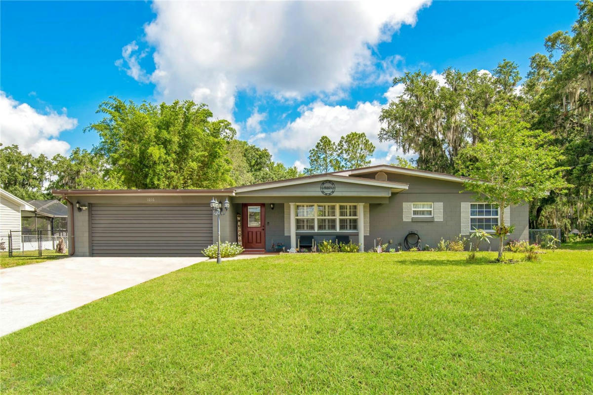 1016 W LAKESHORE DR, CLERMONT, FL 34711, photo 1 of 45