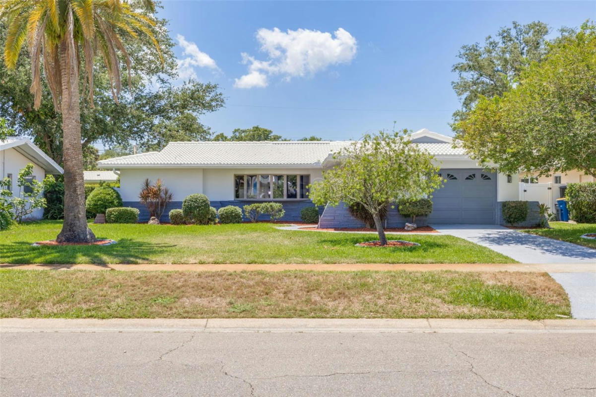 1412 AMBASSADOR DR, CLEARWATER, FL 33764, photo 1 of 42
